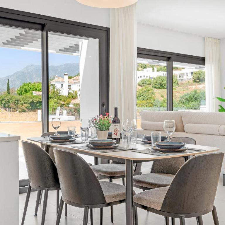 ViVi Homes - The Essence - Sea Views - Terrace - Pool - Gym - Three-Bedroom Apartment with View - 18