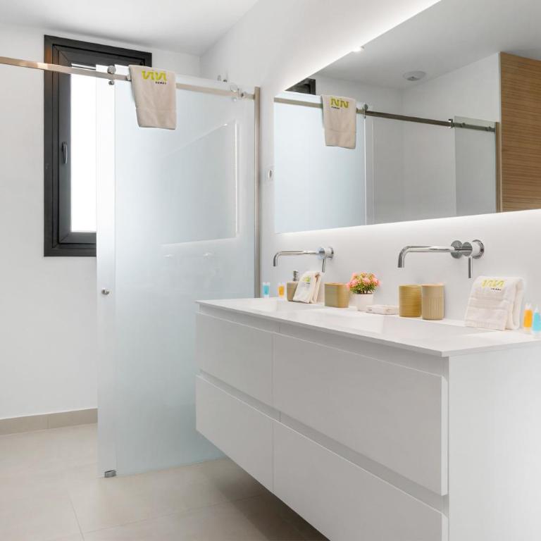 ViVi Homes - The Essence - Sea Views - Terrace - Pool - Gym - Three-Bedroom Apartment with View - 26