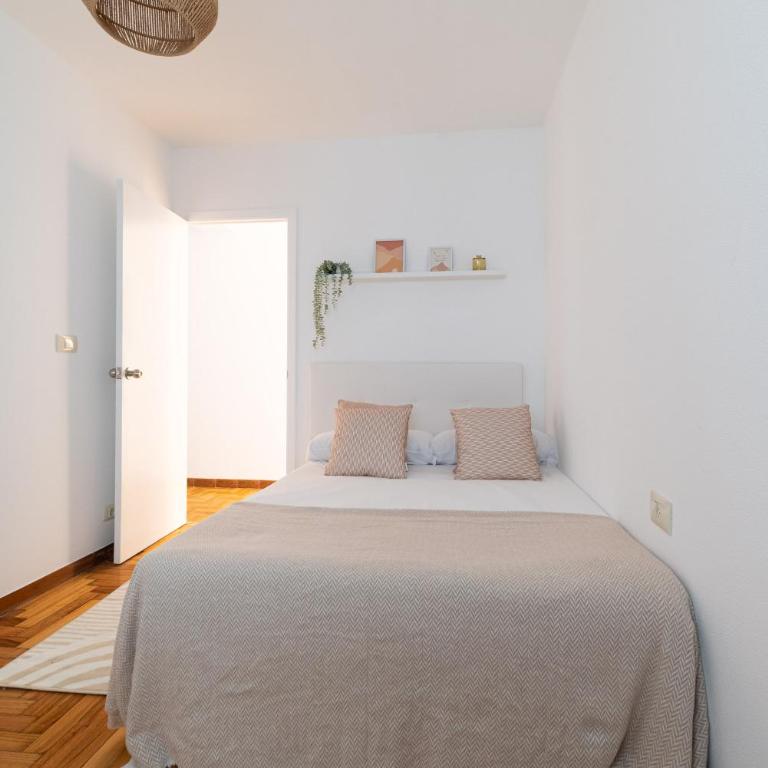 Gran Suite Plaza America con Parking - Apartment - 4