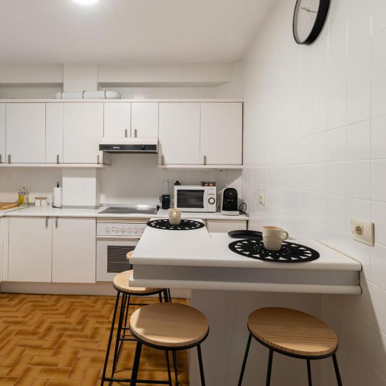 Gran Suite Plaza America con Parking - Apartment - 8