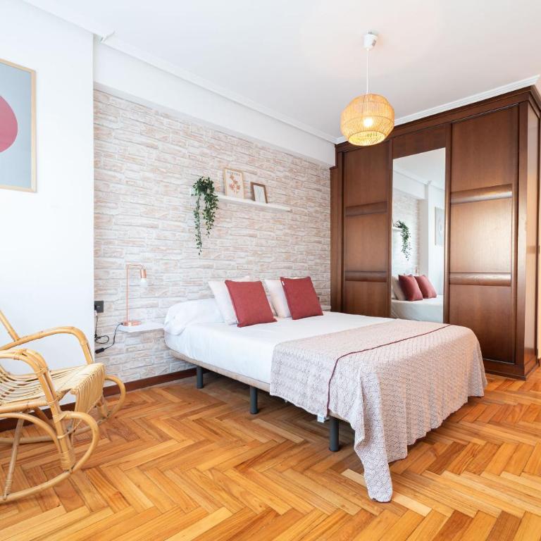 Gran Suite Plaza America con Parking - Apartment - 31