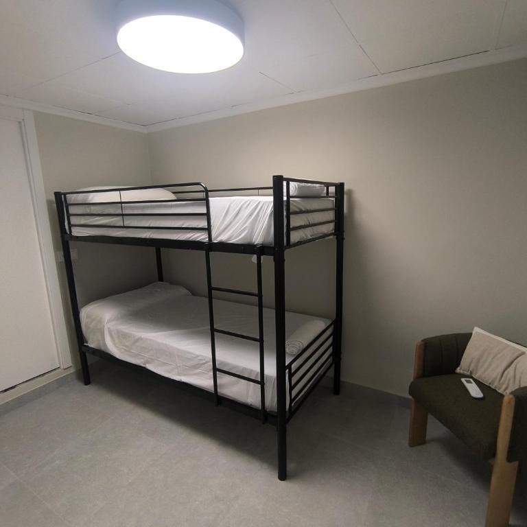 Carmen Beach Hostel Cullera - Economy Doppelzimmer - 7