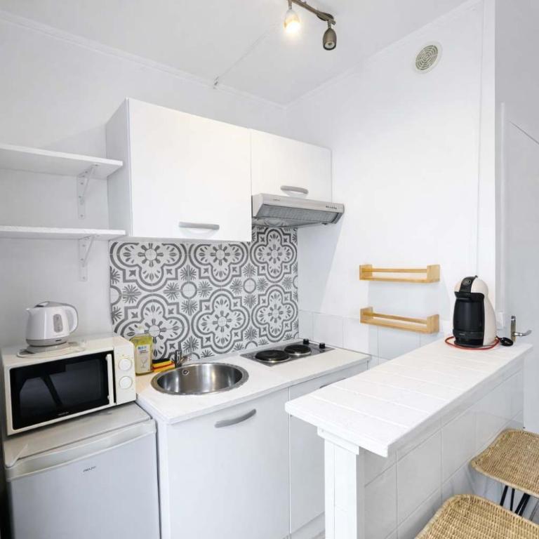 Jolie studio 25m2 bien equipe 2P - Paris 20 - Appartement - 2