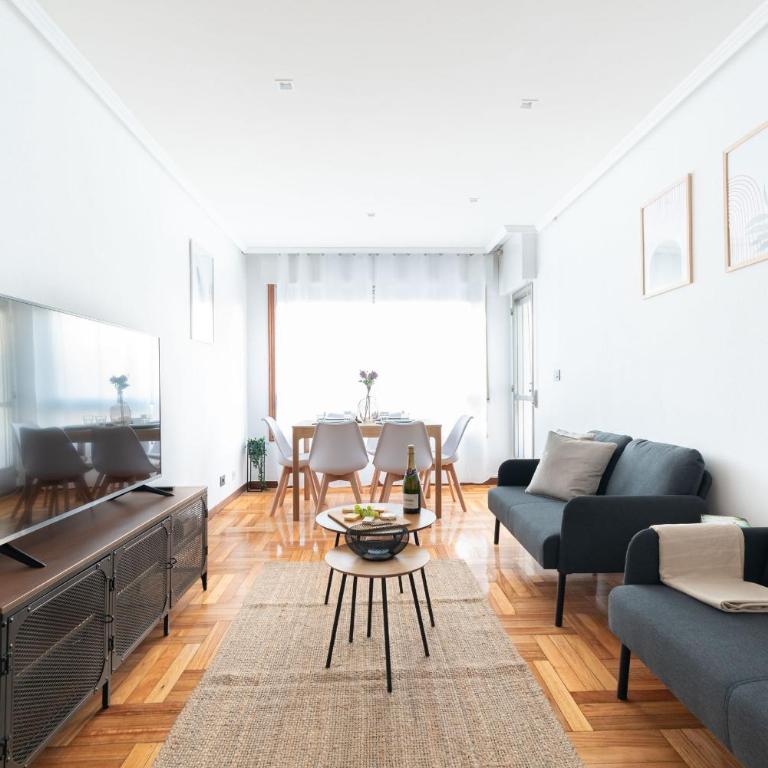 Gran Suite Plaza America con Parking - Apartment - 1