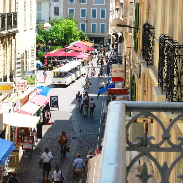Balcony in Heart of Old Antibes, AC, View - Appartement avec Balcon - 1