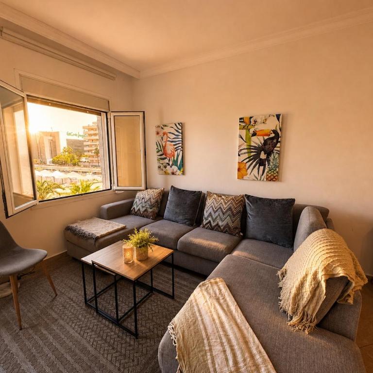 Stylish Flat in Puerto Banús - Steps to Marina - Two-Bedroom Apartment - 11