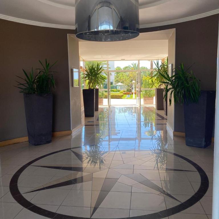 One-bedroom apartment with balcony, sea and park views, air conditioning, swimming pool and parking - One-Bedroom Apartment - 13