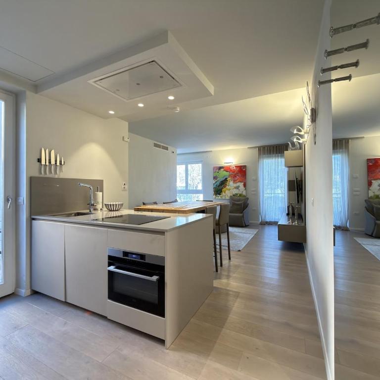 Stylish Downtown Apart close to the beach - Appartamento con 3 Camere da Letto - 3