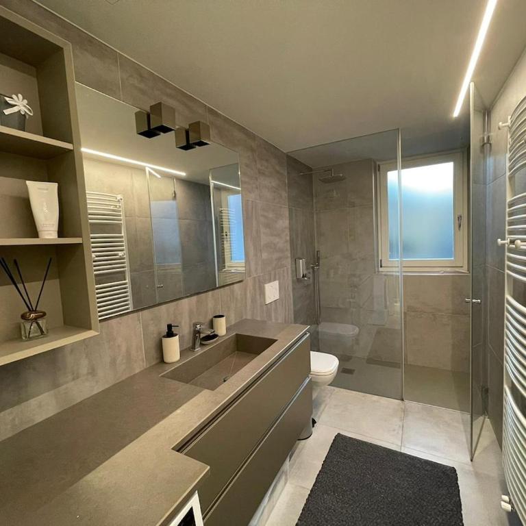 Stylish Downtown Apart close to the beach - Appartamento con 3 Camere da Letto - 40
