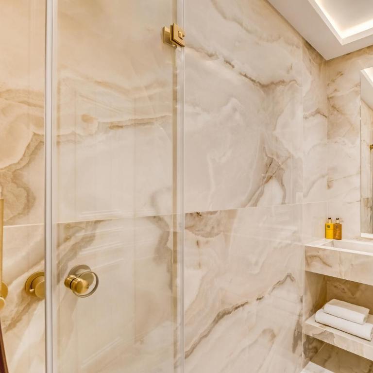Pick A Flat's Apartement in Champs Elysées - Avenue Marceau - One-Bedroom Apartment - 12
