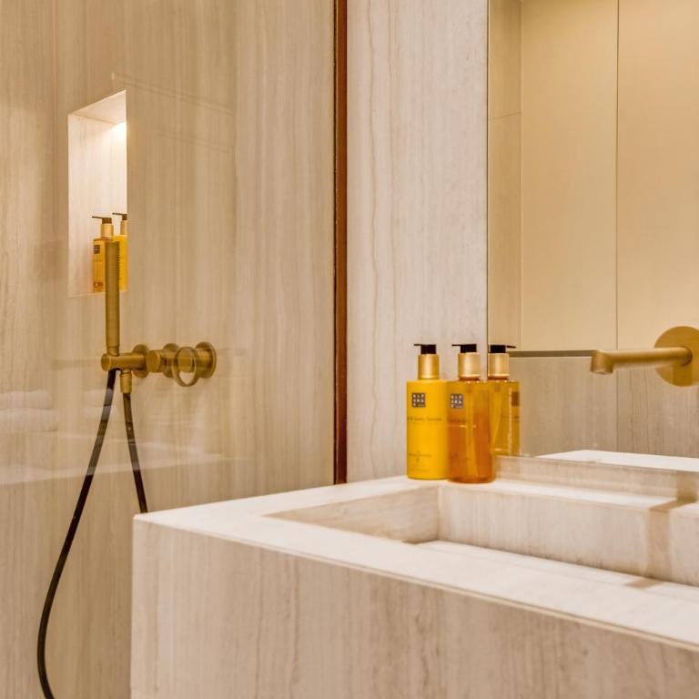 Pick A Flat's Apartement in Champs Elysées - Avenue Marceau - One-Bedroom Apartment - 1