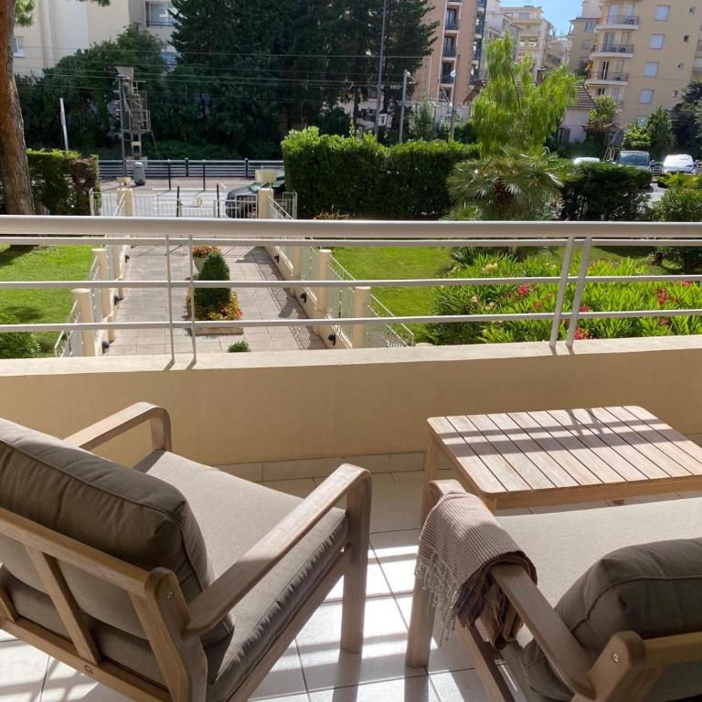 Résidence de standing - piscine -Croisette à 3 min - Apartment mit 1 Schlafzimmer - 2