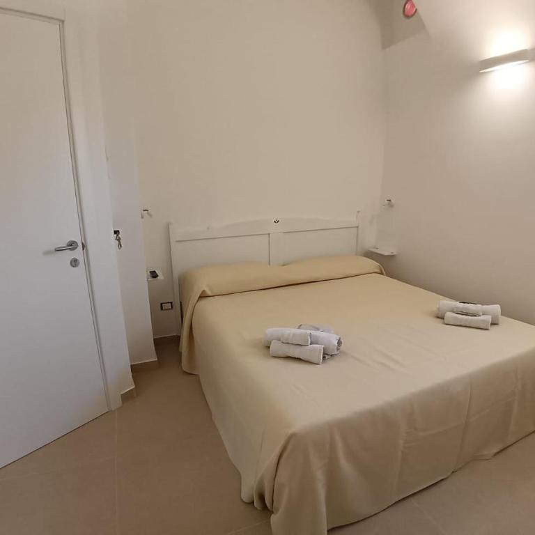 Aparthotel "Riad Amalfitano" in the historical center 5 minutes away, at 350 mt, from the main square - Kleines Doppelzimmer - 4