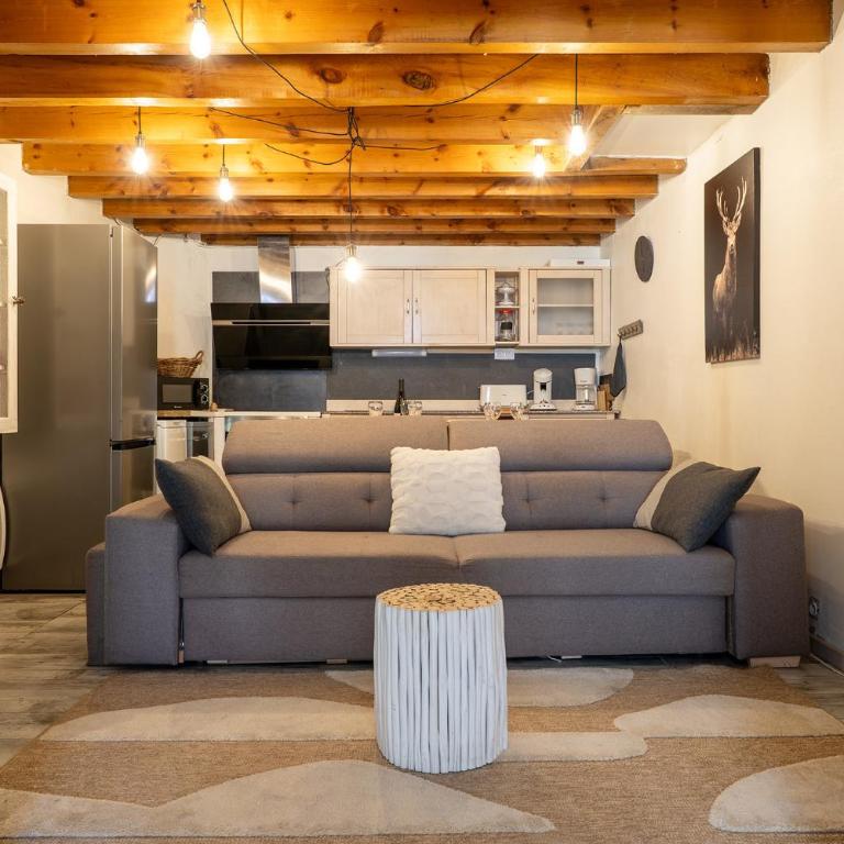 L'Estable Au cœur des Angles Terrasse 4 a 8 pers - Four-Bedroom Vacation Home - 9