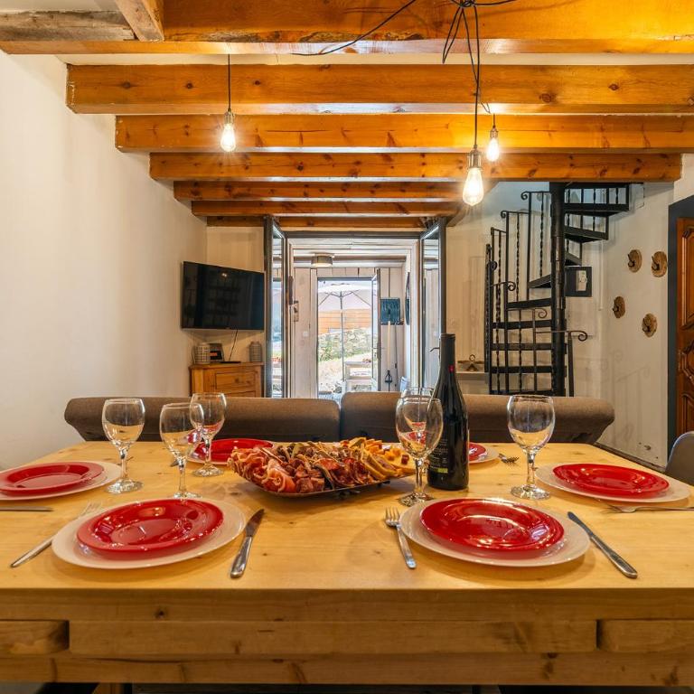 L'Estable Au cœur des Angles Terrasse 4 a 8 pers - Four-Bedroom Vacation Home - 32