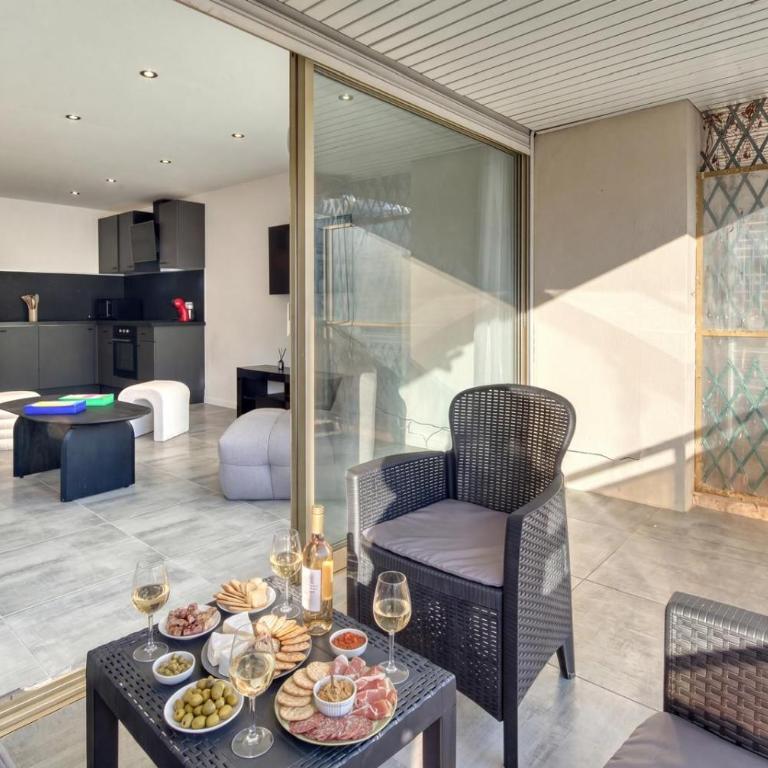 Magnifique appartement à deux minutes de la plage - Apartamento de 2 dormitorios - 10