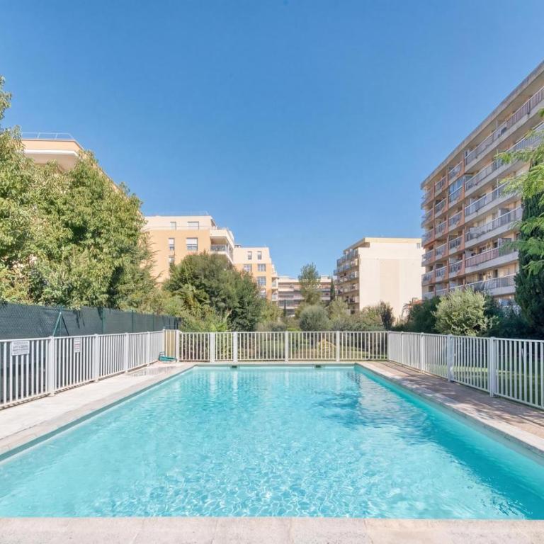 Magnifique appartement à deux minutes de la plage - Apartamento de 2 dormitorios - 12