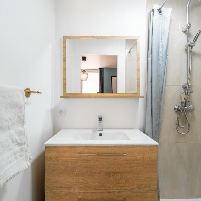 Le Cocon de Chambéry - T4 Hyper Centre & Parking - Three-Bedroom Apartment - 20