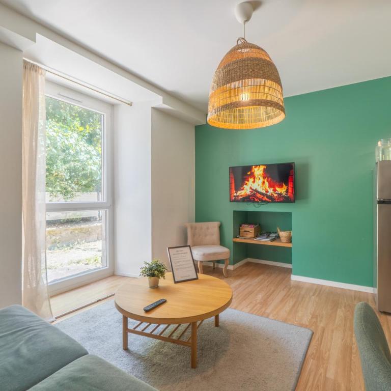 Le Cocon de Chambéry - T4 Hyper Centre & Parking - Three-Bedroom Apartment - 5