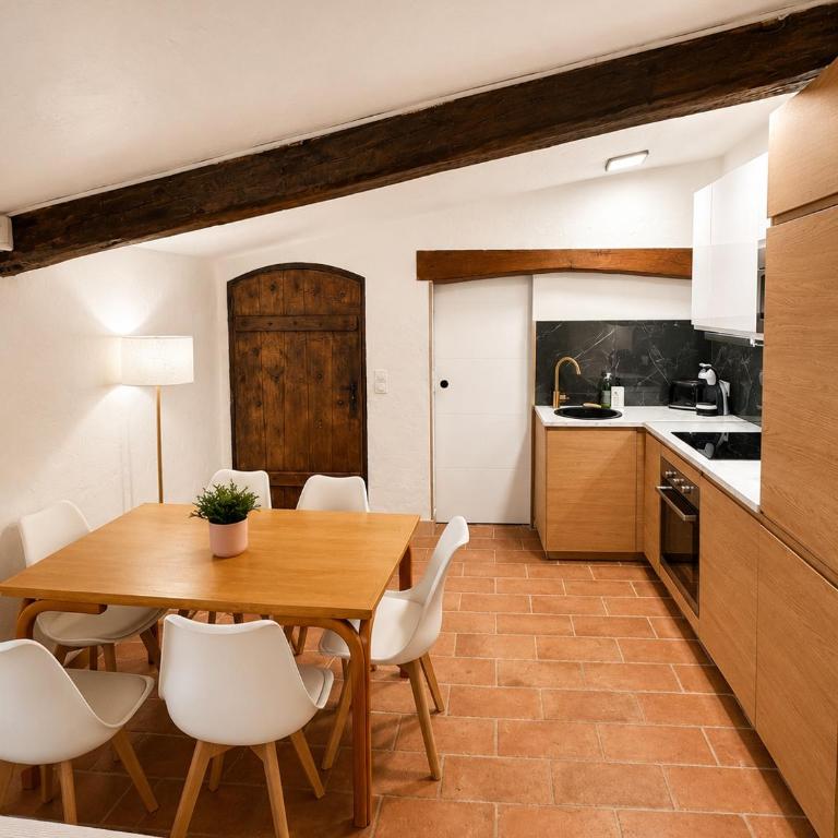 Maison indépendante au Clos de Vence avec jacuzzi privé et piscine partagée ouverte du 15 mai au 15 septembre au coeur de la nature - Maison de Vacances 3 Chambres - 25