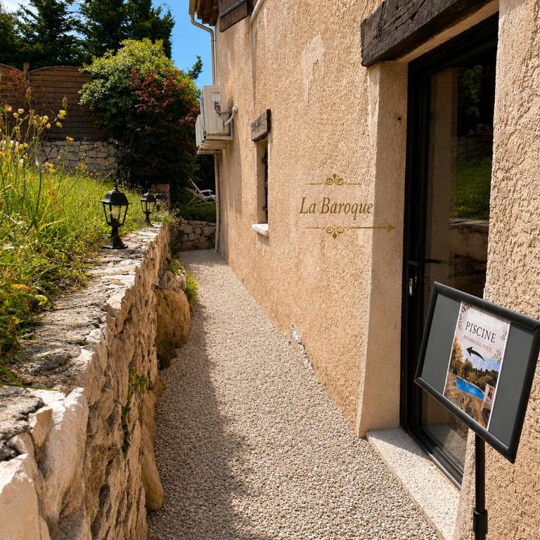 Maison indépendante au Clos de Vence avec jacuzzi privé et piscine partagée ouverte du 15 mai au 15 septembre au coeur de la nature - Maison de Vacances 3 Chambres - 39