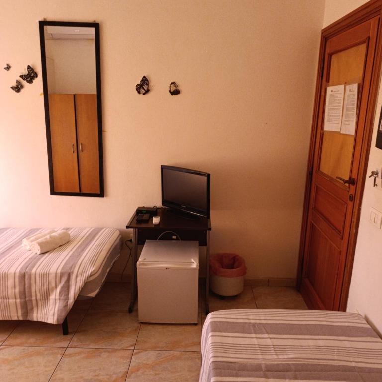 L'Aragosta Guesthouse - Chambre Lits Jumeaux avec Salle de Bains Privative - 2
