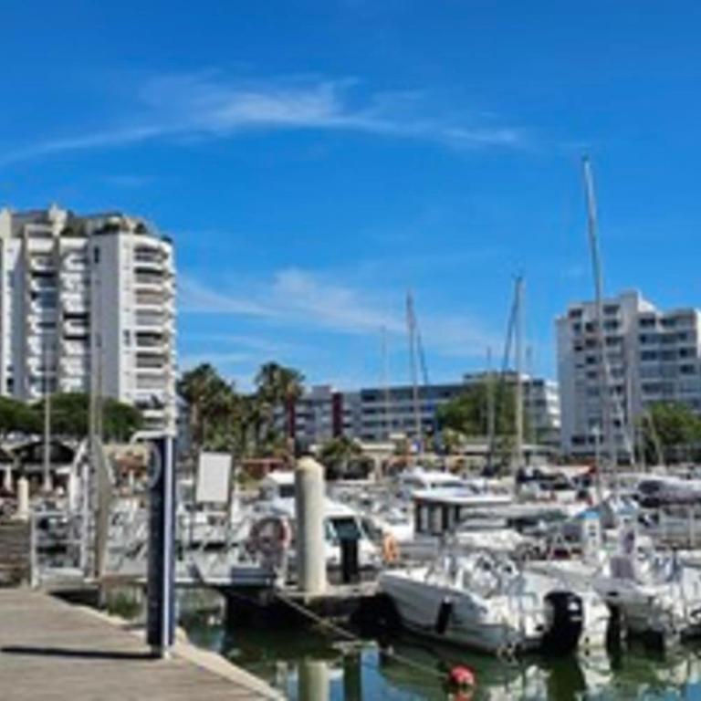Studio Avec Balcon Face Au Port - Appartement - 22