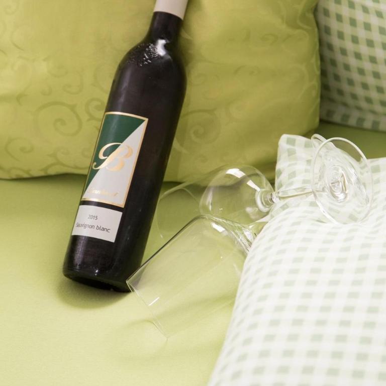 Obst- und Weinbauernhof BERNHARD - Familienzimmer mit Bad - 3