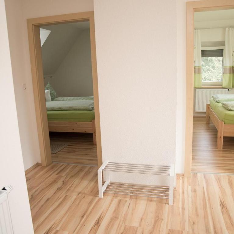 Obst- und Weinbauernhof BERNHARD - Familienzimmer mit Bad - 4