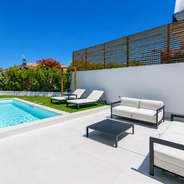 Villa Aramis - 3BR with Pool, Roof-top Terrace & Sea View, Golfo Aranci Sardinia - Villa con Piscina Privata - 12