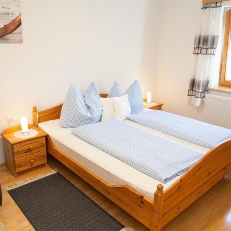 Obst- und Weinbauernhof BERNHARD - Doppel-/Zweibettzimmer mit Bad - 3
