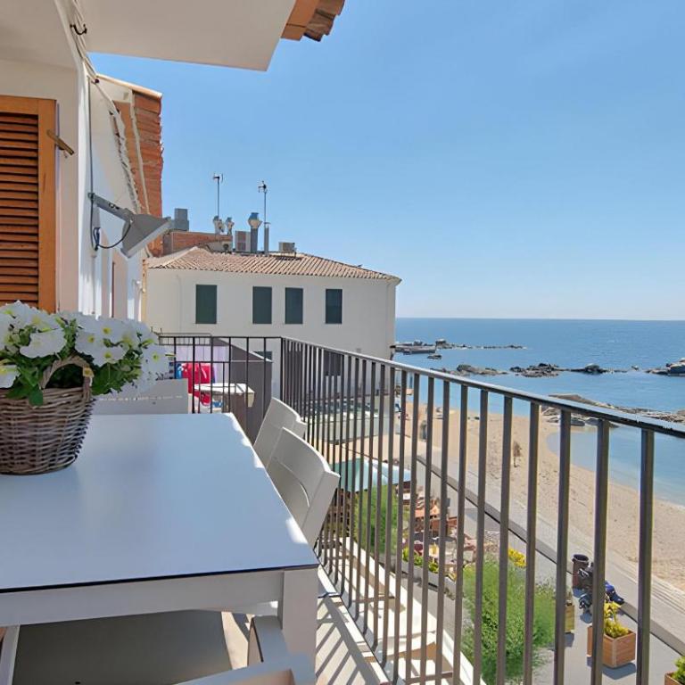 Exclusive Position Front Line Apartments Calau - Apartment - 1