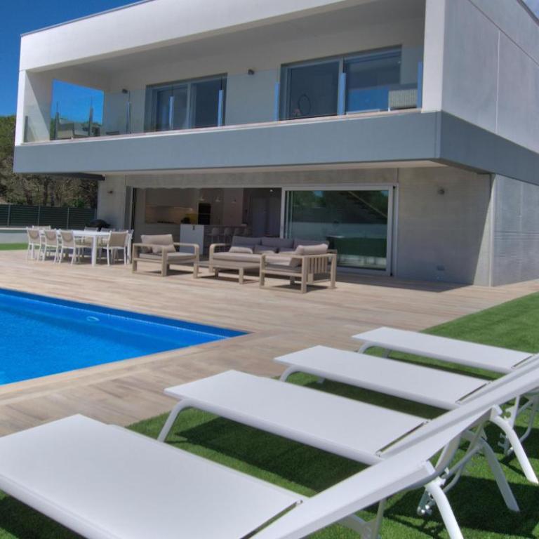 Modern Villa Olivera with Private Pool - Ferienhaus - 4
