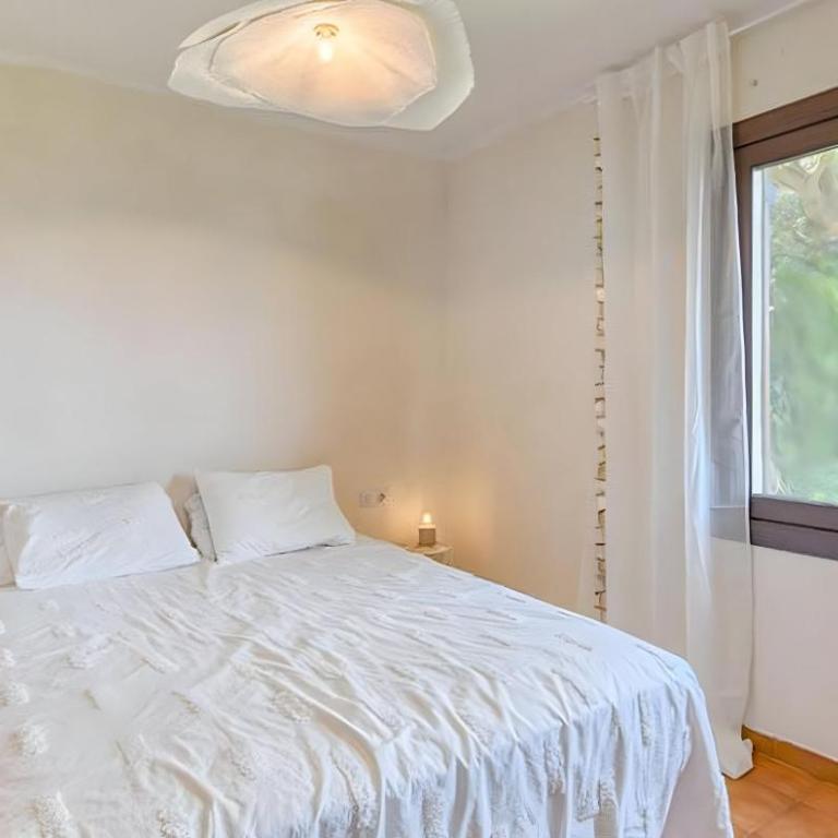 apartament amb piscina comunitària al Golfet - Apartment - 7