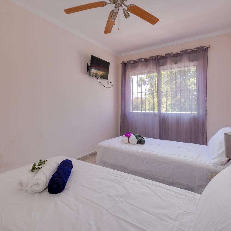 Casa con Piscina Privada y BBQ - Playa 12min a Pie - Haus mit 3 Schlafzimmern - 2