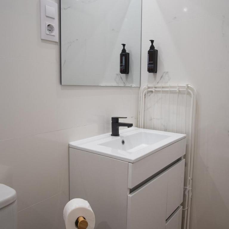 Estudio 3 Juan Boscan Madrid Hot Tub & Arcade - Appartement 1 Chambre - 2
