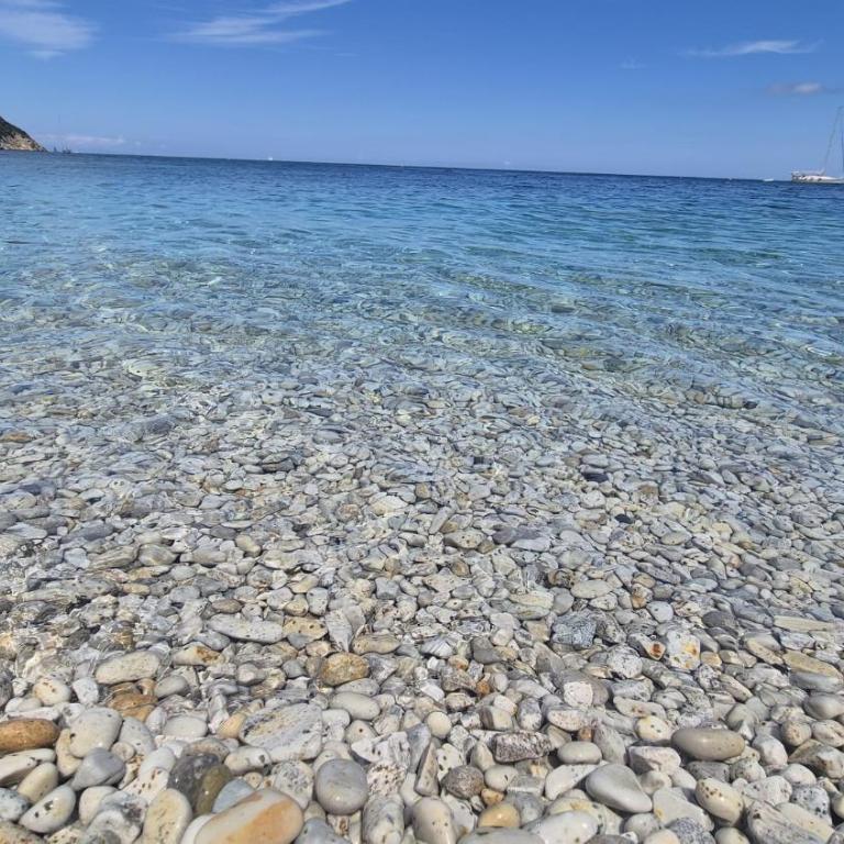 ELEGANTISSIMO APPARTAMENTO DIRETTAMENTE SUL MARE SPIAGGIA LE GHIAIE 6 posti letto - Appartement 3 Chambres - 2