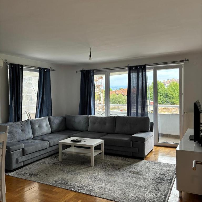 Sarajevo Waves Apartment - Two-Bedroom Apartment with Balcony - 5