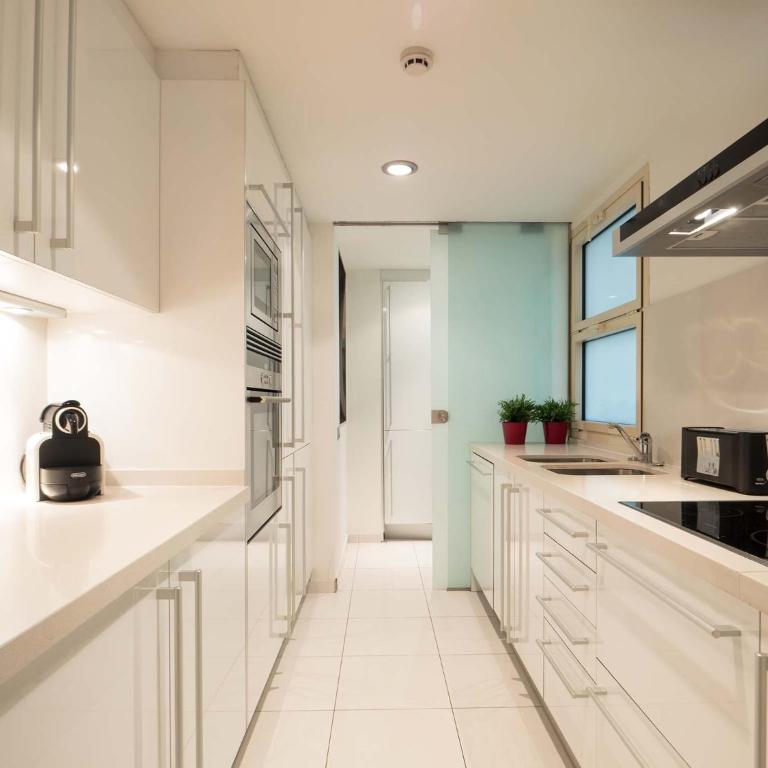 Rent Top Apartments near Plaza de Catalunya - Apartamento de 4 dormitorios - Ronda Sant Pere - 24