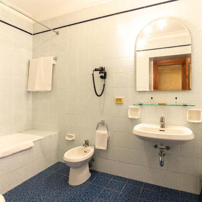 Hotel Accademia - Habitación Doble Económica - 12