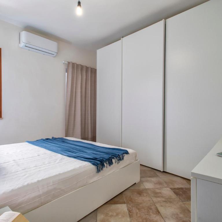 Spacious two-room apartment with private courtyard - Apartment mit 1 Schlafzimmer - 20