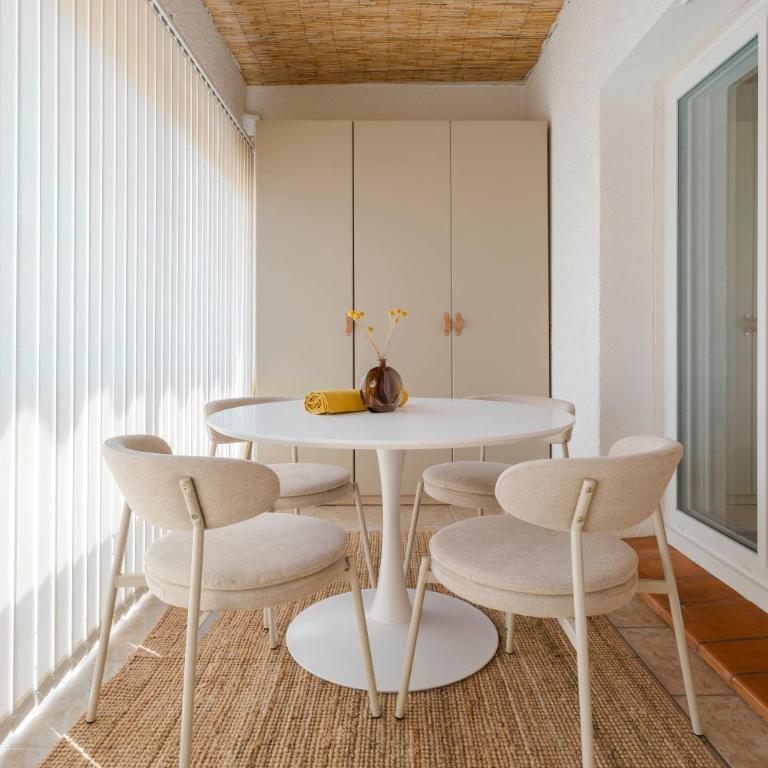 Appartement T2 - 6 couchages - 50m du port Miramar - Appartamento con 2 Camere da Letto - 2