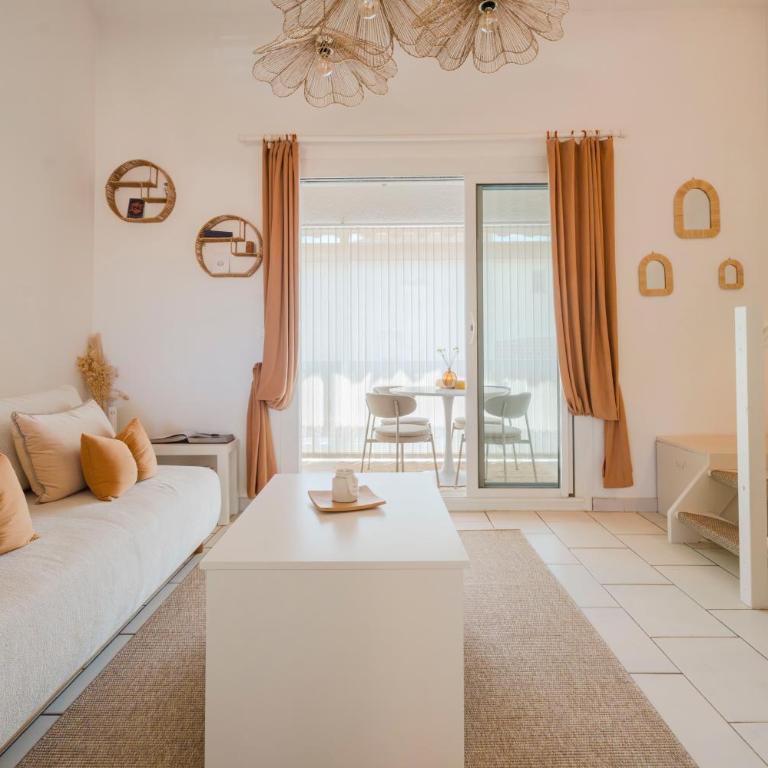Appartement T2 - 6 couchages - 50m du port Miramar - Appartamento con 2 Camere da Letto - 3