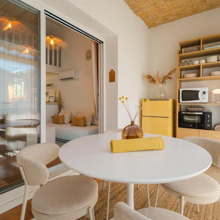 Appartement T2 - 6 couchages - 50m du port Miramar - Appartamento con 2 Camere da Letto - 24