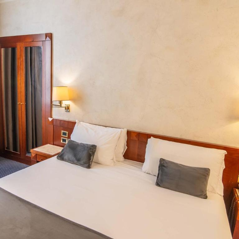 Hotel Accademia - Habitación Triple económica - 7