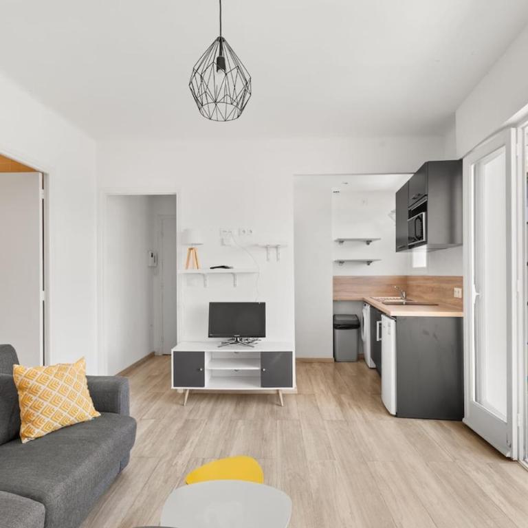 Le Dauphin, studio , Vue mer - Apartment with Sea View - 2