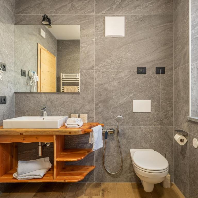 Agritur Fiordaliso - Habitación Doble adaptada para personas con discapacidad - 1 o 2 camas - 4