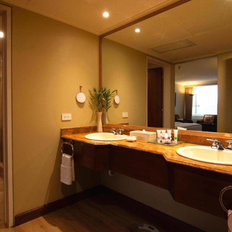 Swissotel Quito - Gran Habitación con cama extragrande - 3