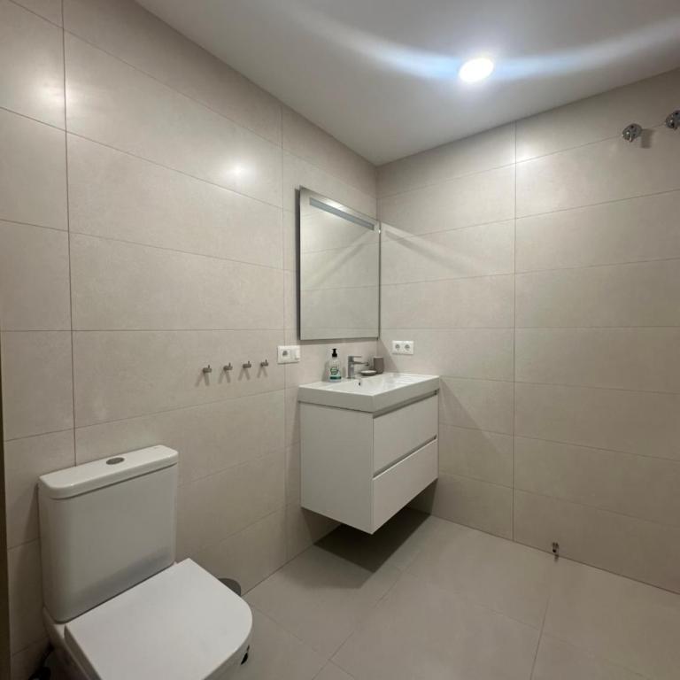 FUENTES A1 1E MENYBER - Apartment with Pool View - Two-Bedroom Apartment with Pool View - 5