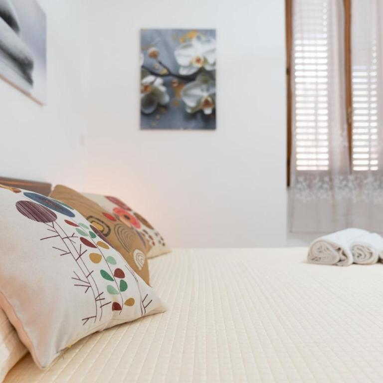 Casa Mondy - City Centre Cagliari, 2 Bedrooms, AC, Sleeps 5 - Apartamento de 2 dormitorios - 13